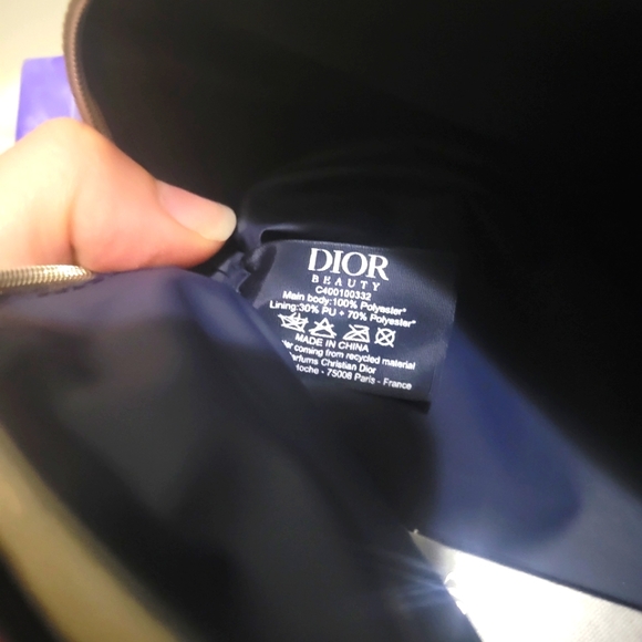 CHRISTIAN DIOR COSMETIC POUCH WITH LIPGLOSS - Picture 7 of 7